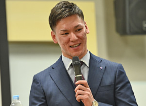 前田康喜先生「努力の先にあるもの」授業風景写真