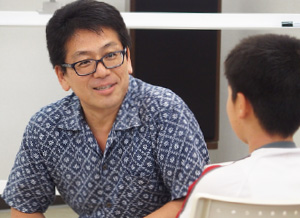 中野博先生「人はなぜ学ぶのか？」授業風景写真