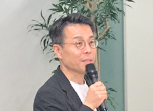 小野義直先生「思考法図鑑著者が教える！小学生から訓練したい思考法」授業風景写真